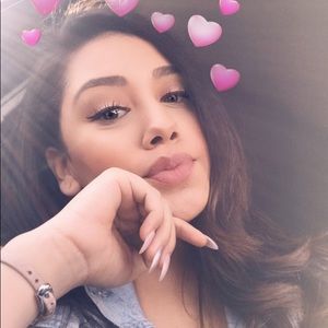 Meet your Posher, Melissa